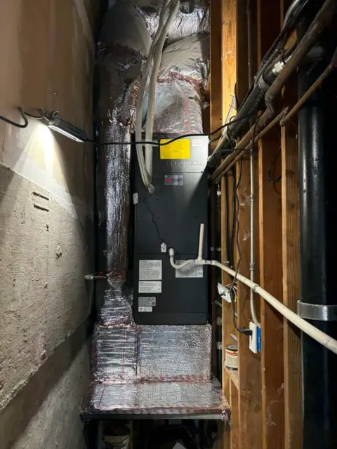 30,000 BTU Mitsubishi heat pump installed at a San Francisco home